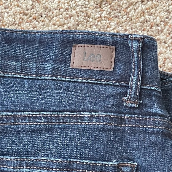 Lee Modern Series Total Freedom Straight Leg Blue Jeans Size 12 - Picture 7 of 11